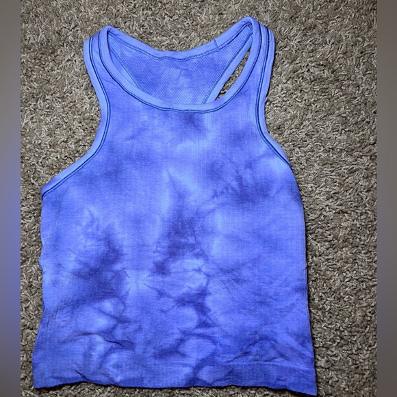 Lululemon Cropped Ebb to Street tank in marble dye charged indigo - Picture 2 of 4